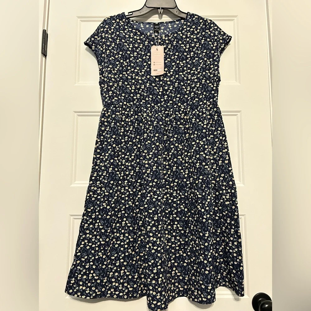 Women’s Size Small Emery Rose Floral Dress NWT - Picture 1 of 7